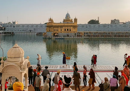 Chandigarh to Amritsar & Kashmir: 8-Days Heritage & Hills