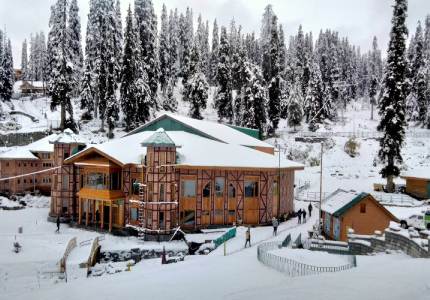 Chandigarh to Vaishno Devi & Srinagar Pilgrimage