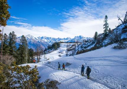 Chandigarh to Manali Cabs