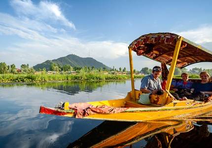 Himalayan Majesty: 9-Days Jammu, Srinagar, Gulmarg, Sonmarg & Pahalgam Tour