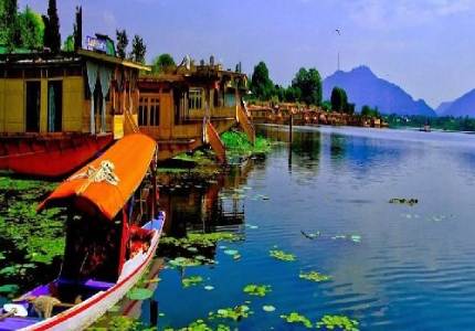 Himalayan Gems: Sonmarg, Pahalgam & Gulmarg from Jammu