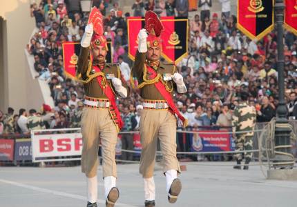 Chandigarh to Amritsar & Kashmir: 8-Days Heritage & Hills